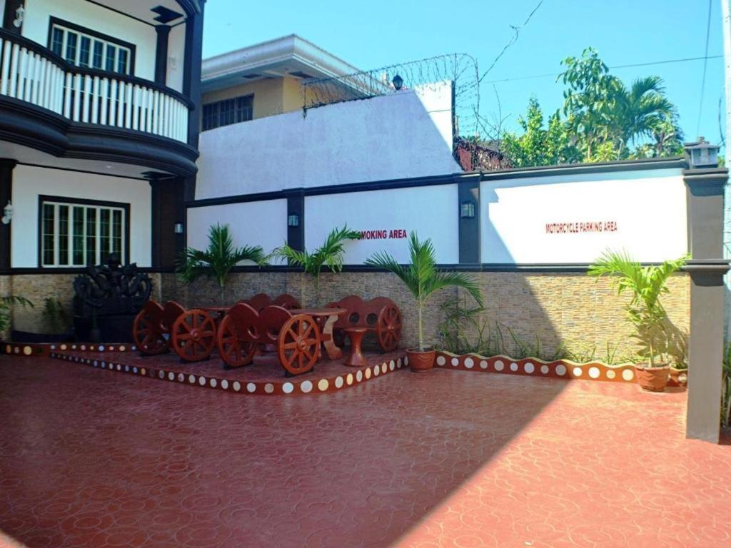 Mayon Backpackers Hostel Legazpi Dış mekan fotoğraf
