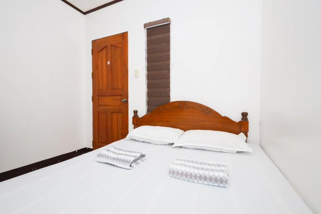 Mayon Backpackers Hostel Legazpi Dış mekan fotoğraf
